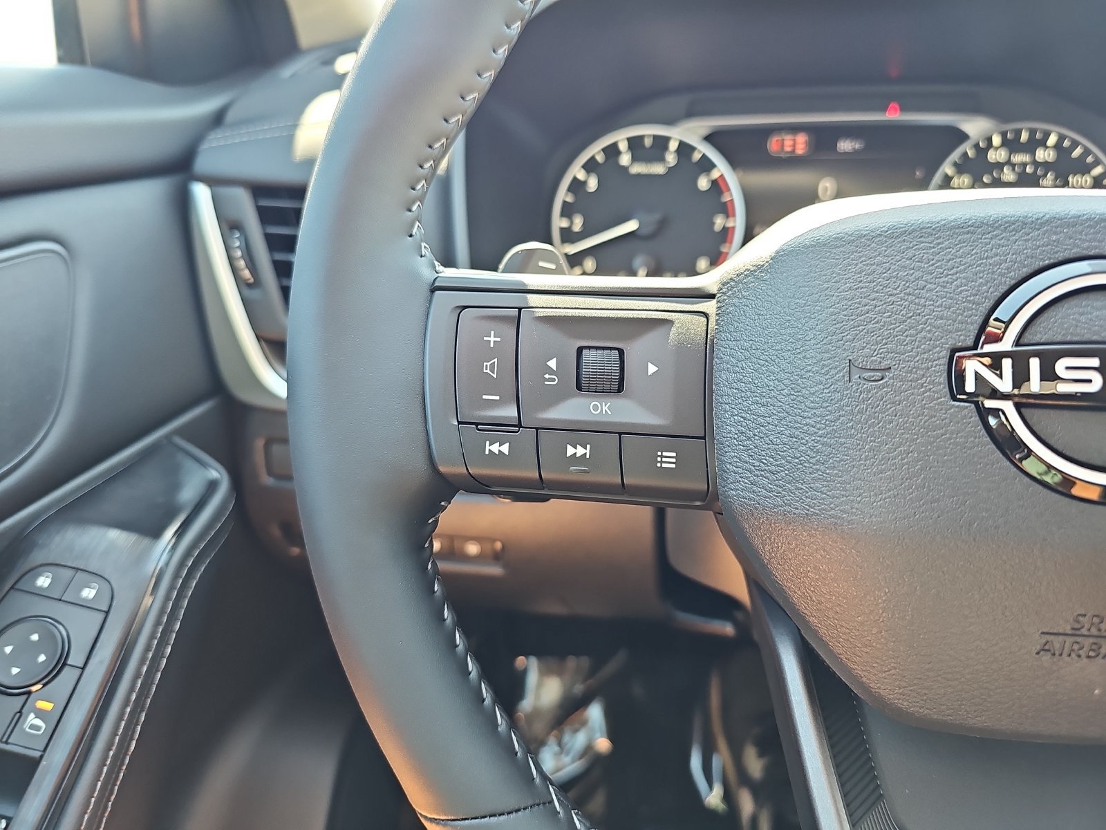 New 2027 Nissan Rogue Dark Armor FWD image 16