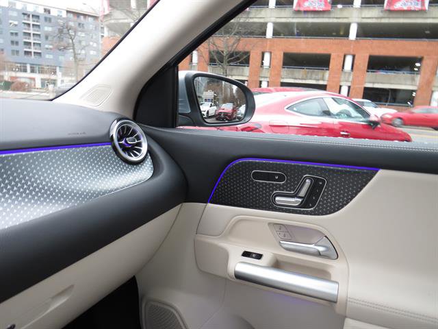 Used 2025 Mercedes-Benz GLA 250 4MATIC image 15