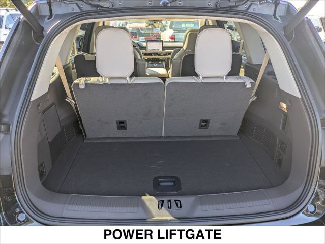 New 2023 Lincoln Aviator Reserve w/ Equipment Group 201A image 27