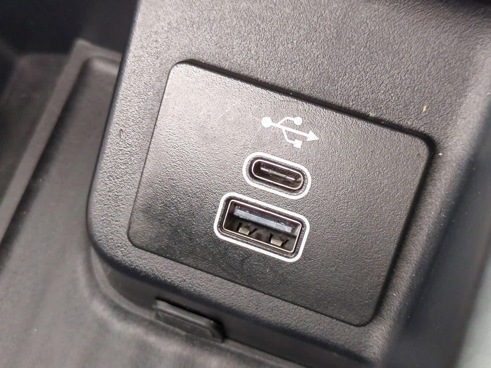 Used 2025 Ford Expedition Active AWD/4WD image 33