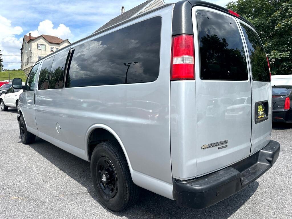 Used 2015 Chevrolet Express 3500 LS image 4