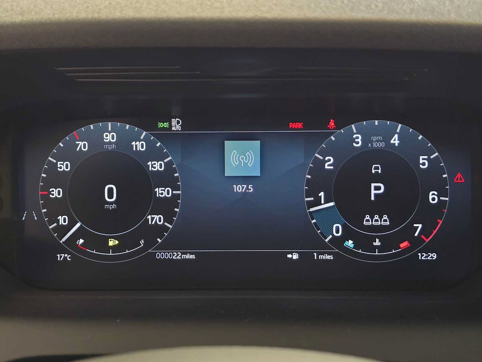 New 2026 Land Rover Discovery Sport Landmark AWD/4WD image 25