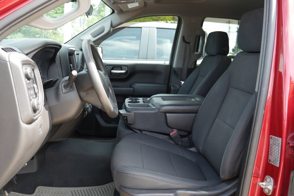 Used 2019 Chevrolet Silverado 1500 Custom Trail Boss w/ Custom Convenience Package AWD/4WD image 10