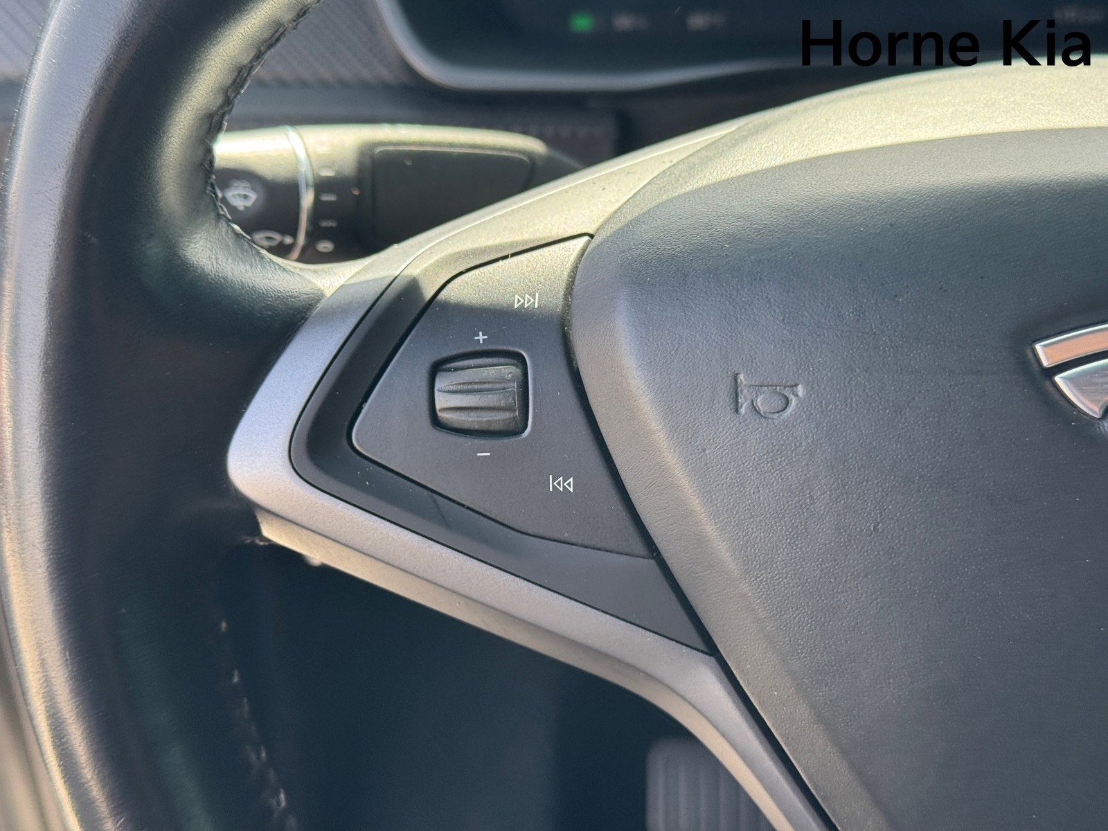 Used 2018 Tesla Model X 100D image 18