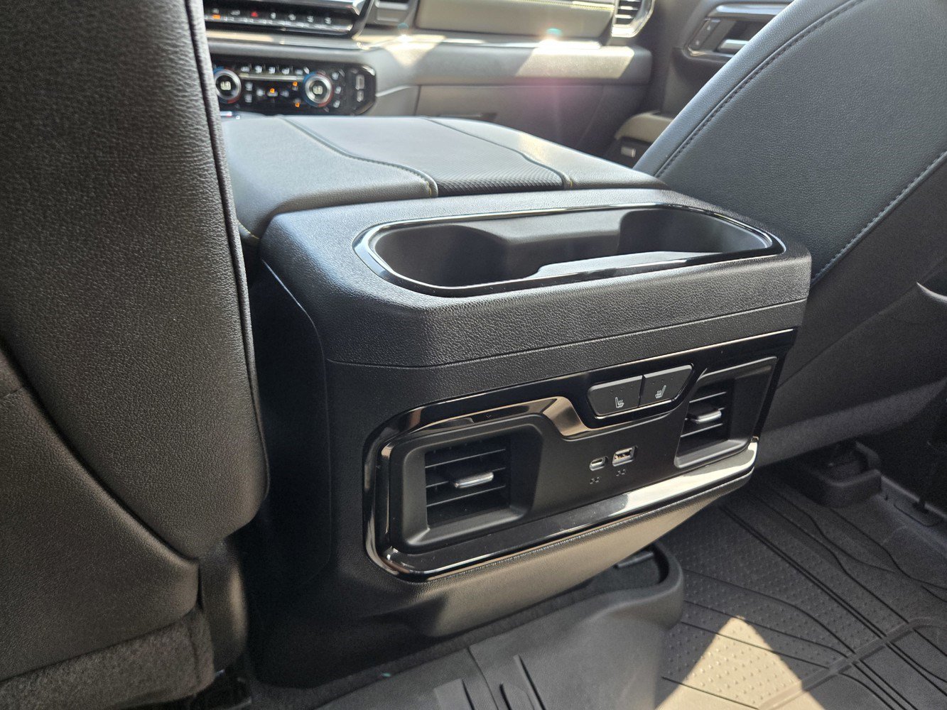 Used 2023 Chevrolet Silverado 1500 ZR2 w/ Technology Package AWD/4WD image 27