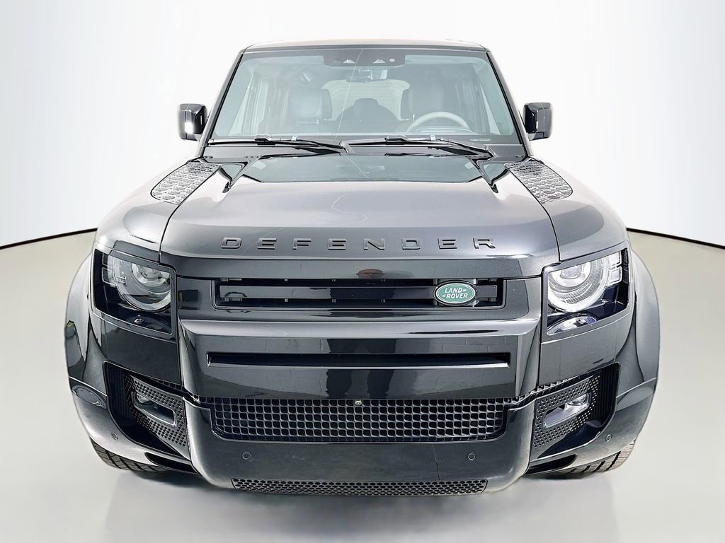 Used 2023 Land Rover Defender 110 V8 image 6