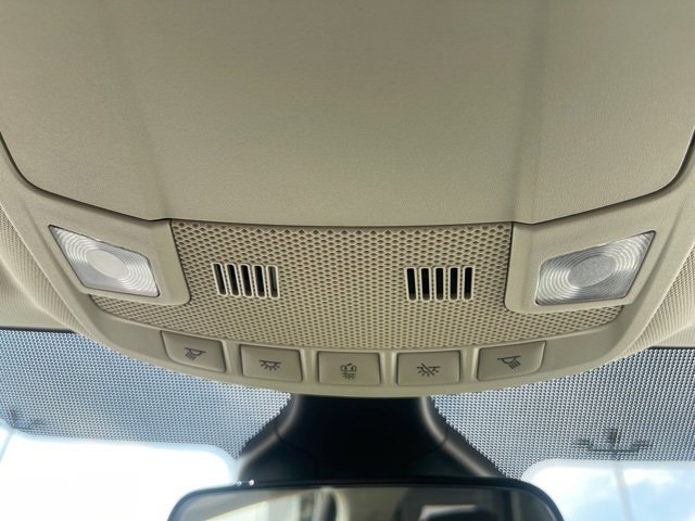 New 2024 Ford Edge SE w/ Black Appearance Package image 48