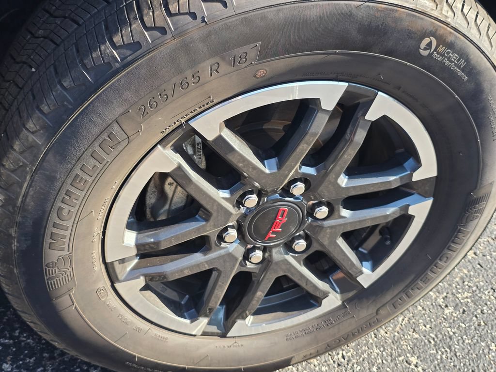 Used 2025 Toyota Tacoma TRD Sport AWD/4WD image 23