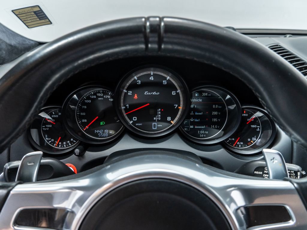 Used 2014 Porsche Cayenne Turbo image 15