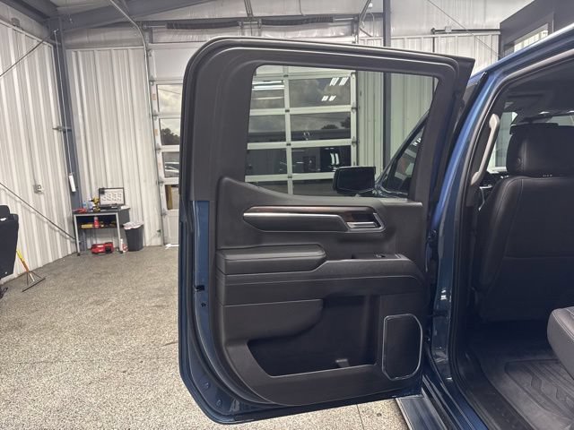 Used 2024 GMC Sierra 1500 SLT w/ SLT Premium Plus Package AWD/4WD image 17
