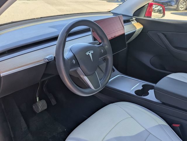 Used 2022 Tesla Model Y Long Range AWD/4WD image 33