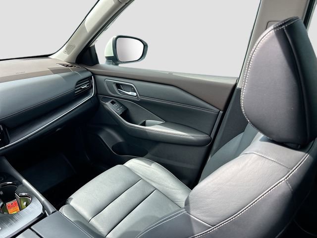 Used 2021 Nissan Rogue SL w/ Premium Package FWD image 5