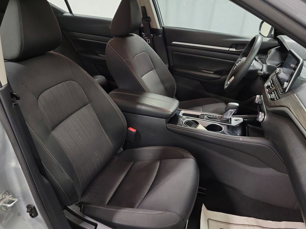 Used 2023 Nissan Altima 2.5 SV image 24
