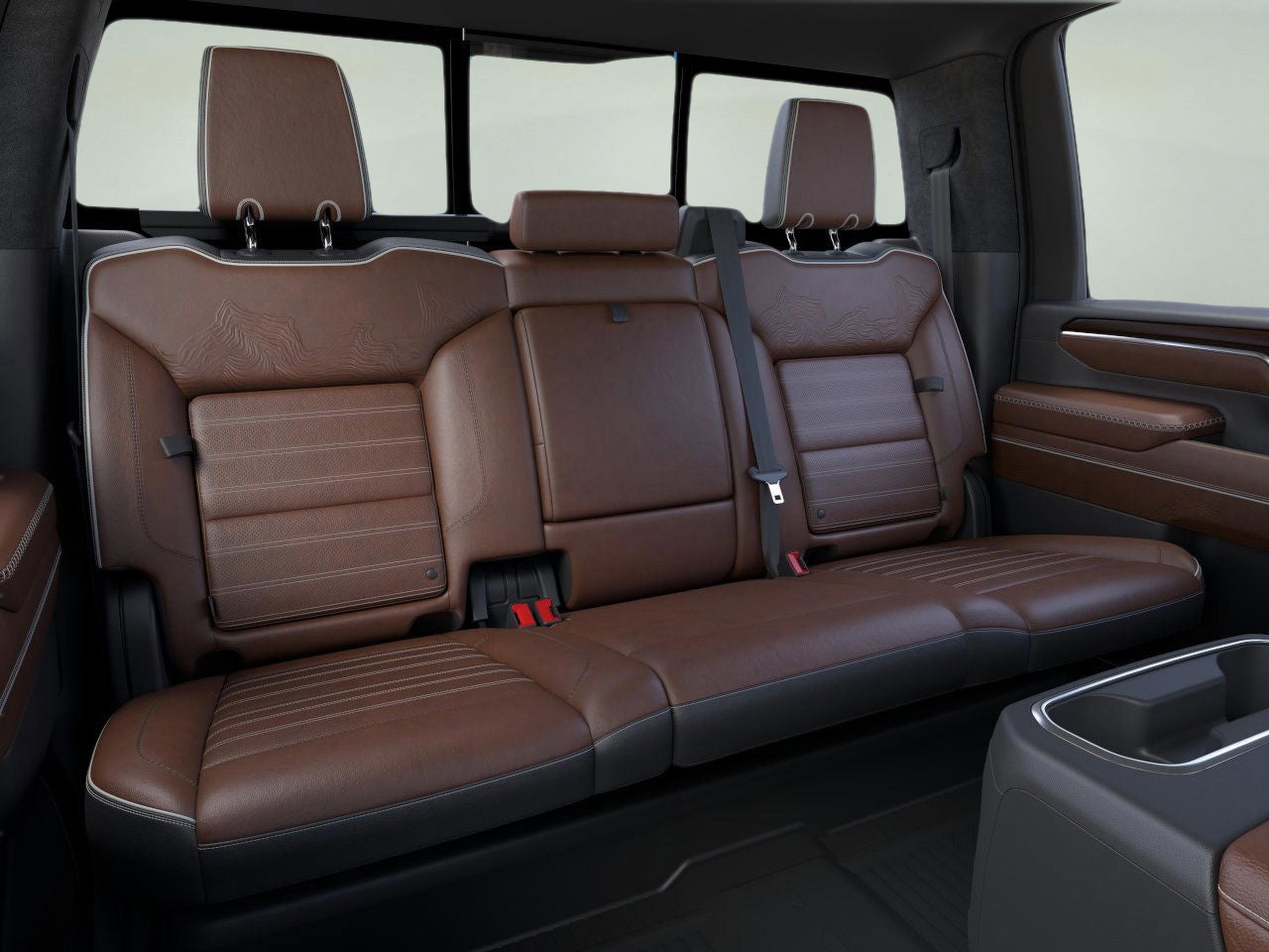 New 2026 GMC Sierra 2500 Denali Ultimate image 11