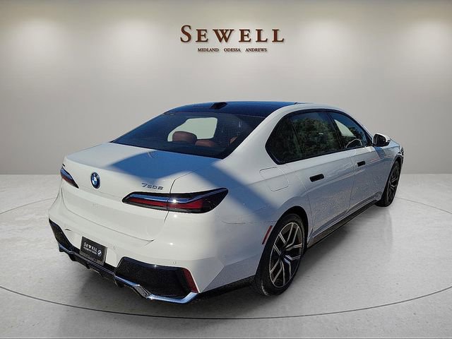 New 2026 BMW 750e xDrive w/ Premium Package AWD/4WD image 5