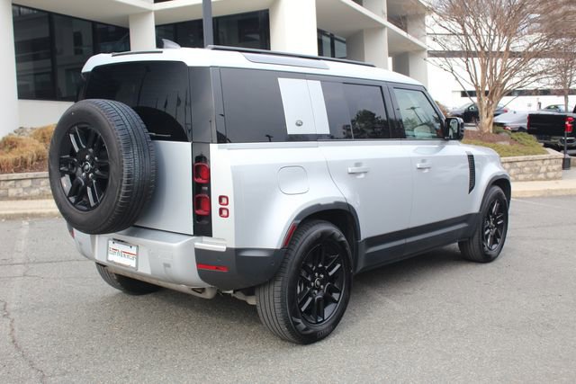 Used 2024 Land Rover Defender 110 S image 9