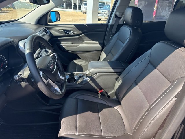 Used 2023 GMC Acadia SLT w/ LPO, Floor Liner Package image 12