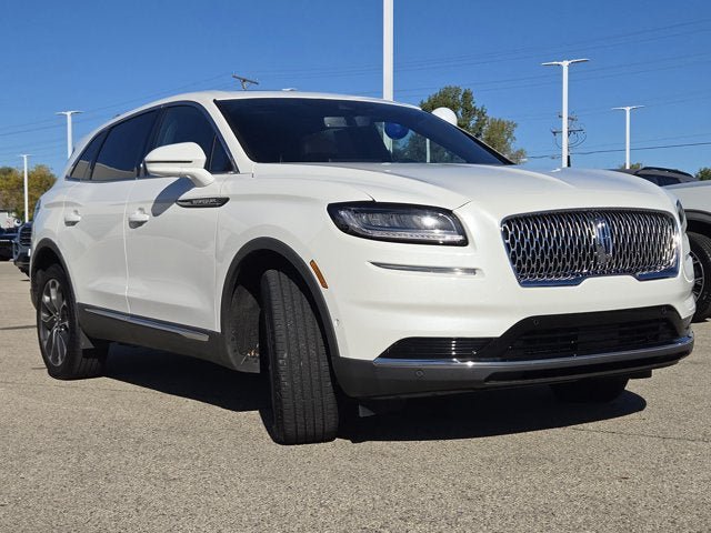 Used 2023 Lincoln Nautilus Reserve w/ Equipment Group 201A AWD/4WD image 3