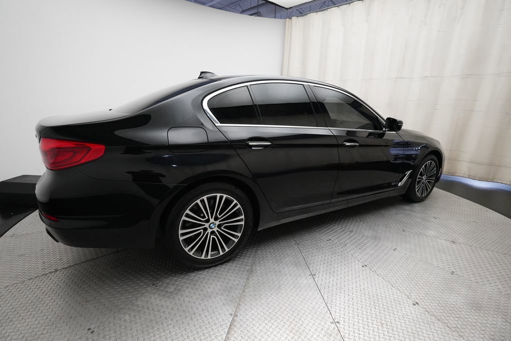 Used 2018 BMW 540i xDrive image 36