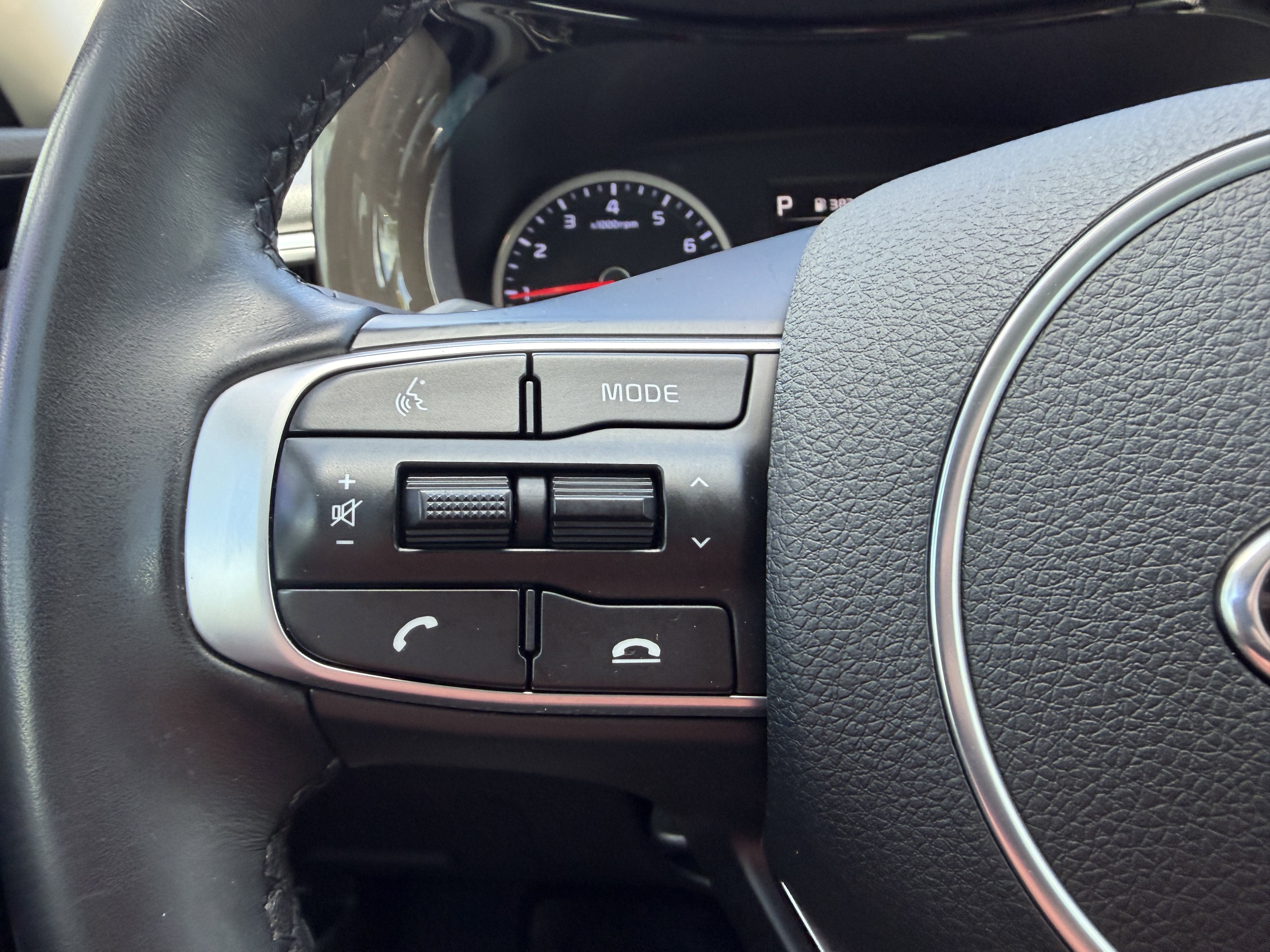 Used 2021 Kia K5 EX image 28