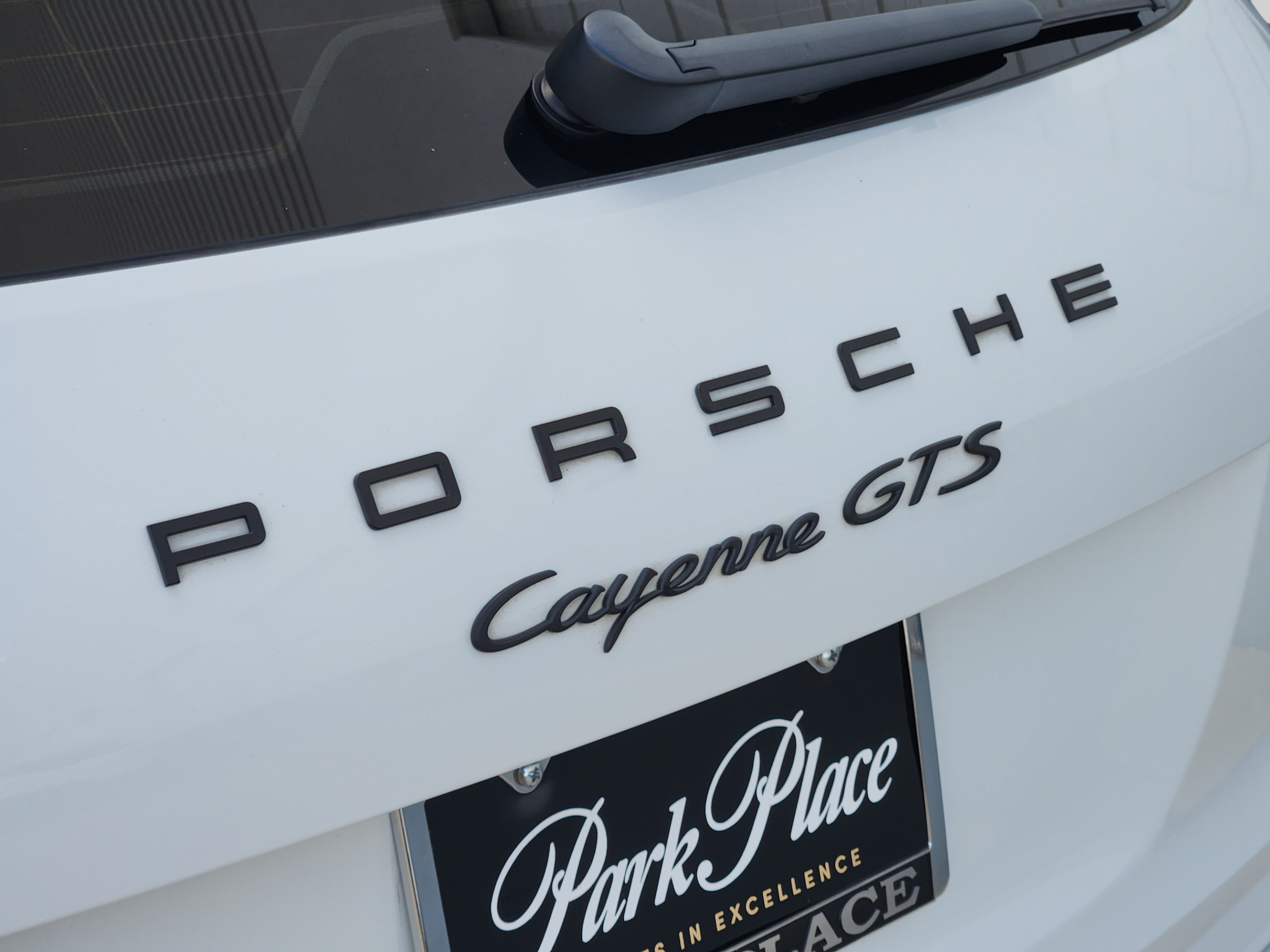Used 2016 Porsche Cayenne GTS AWD/4WD image 34