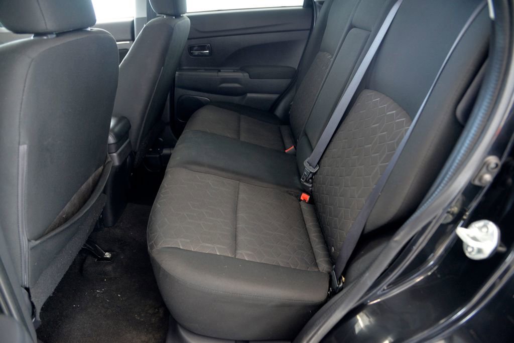 Used 2021 Mitsubishi Outlander Sport LE image 27