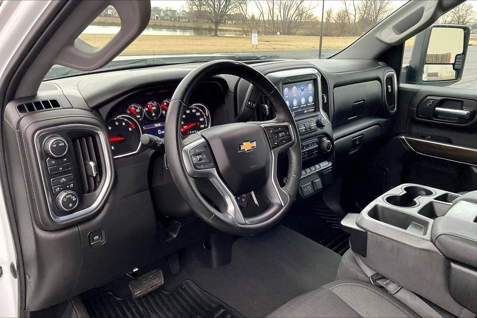 Used 2023 Chevrolet Silverado 2500 LT image 14