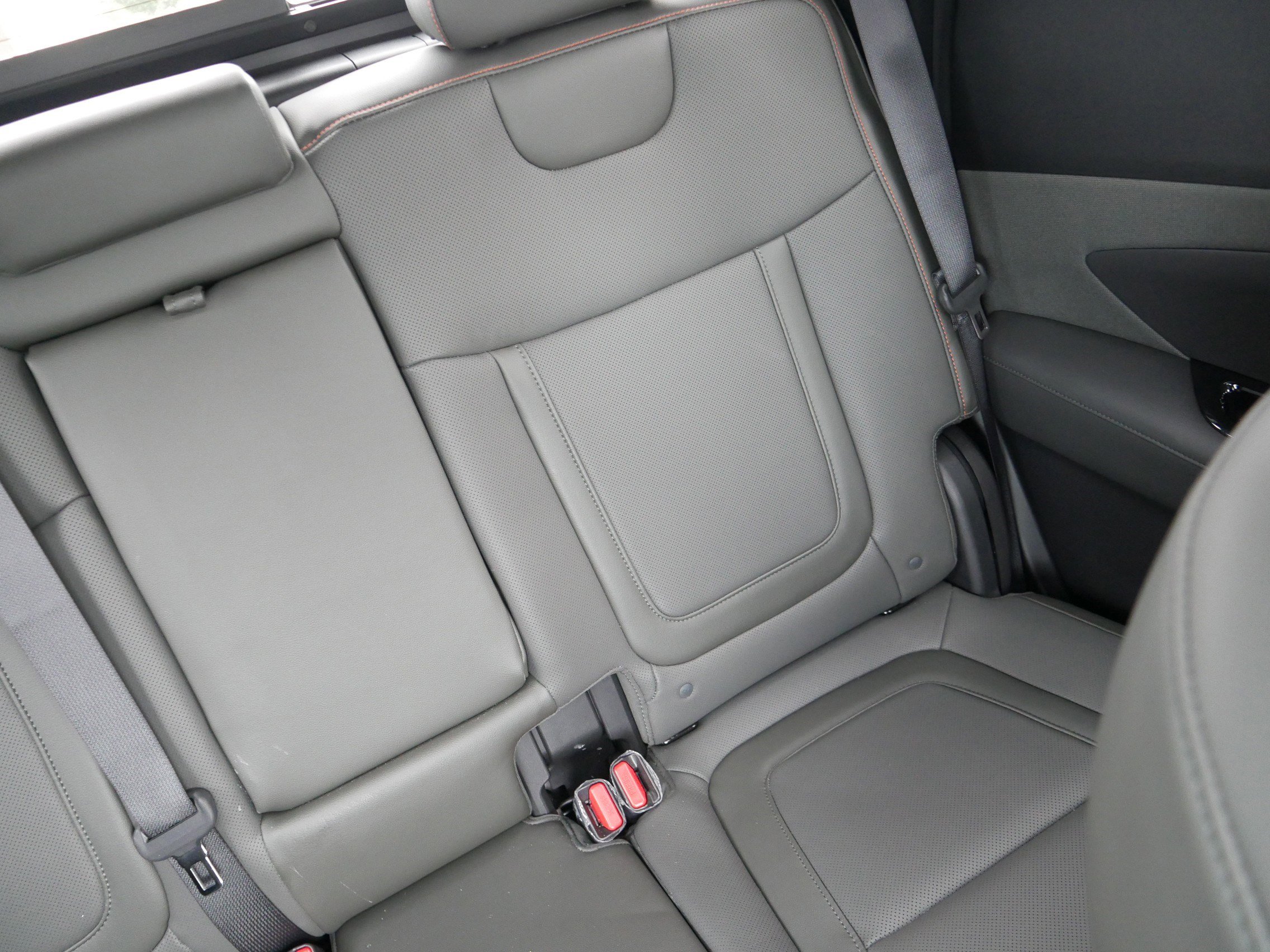 Used 2025 Hyundai Santa Cruz Limited image 14