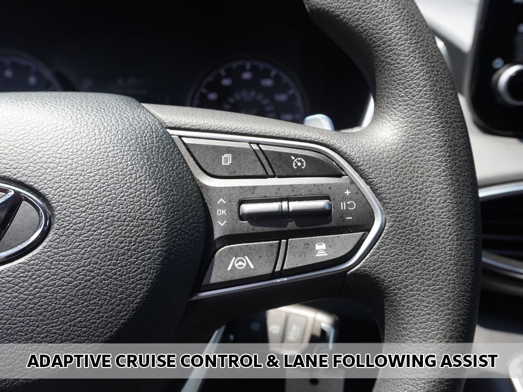 Used 2023 Hyundai Santa Fe SE AWD/4WD image 3