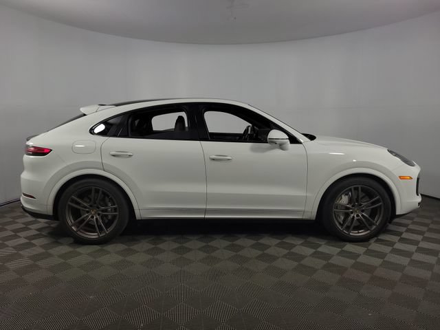 Used 2023 Porsche Cayenne Turbo AWD/4WD image 10
