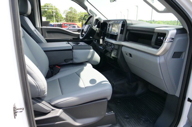 Used 2024 Ford F350 XL RWD image 31