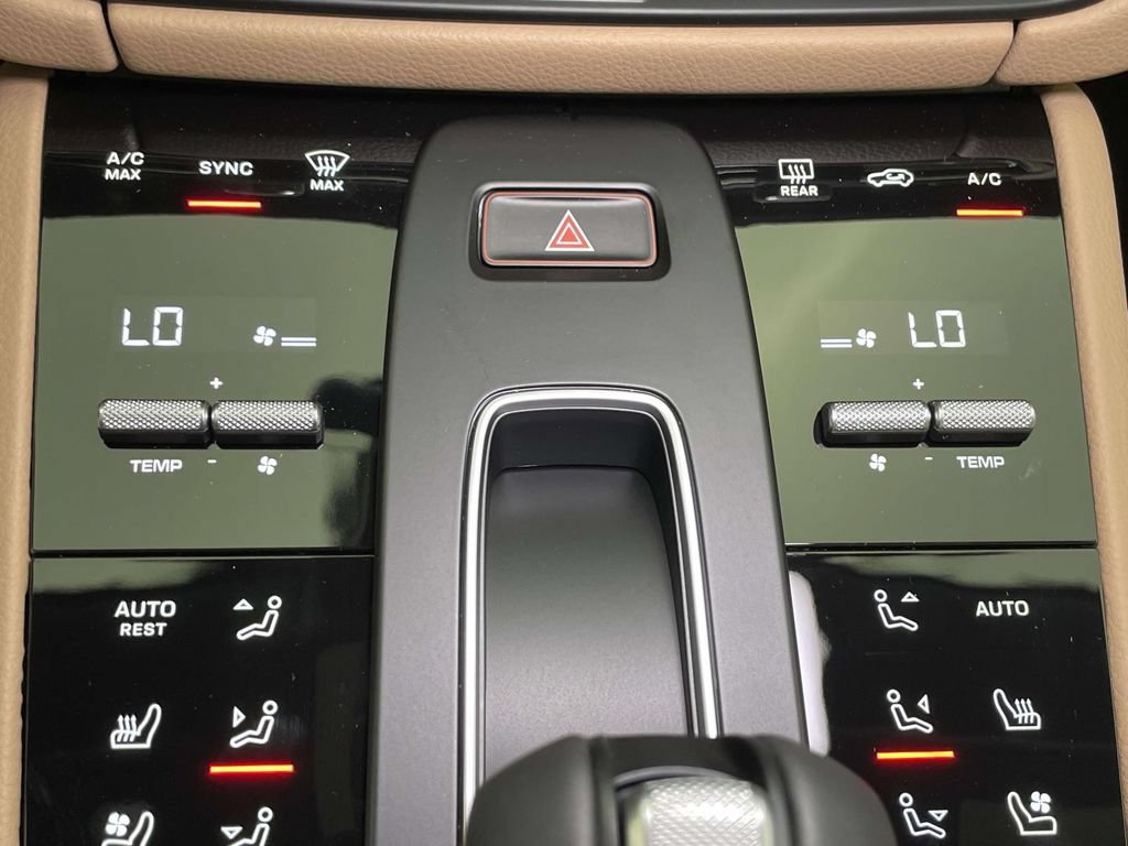 New 2026 Porsche Macan AWD/4WD image 33