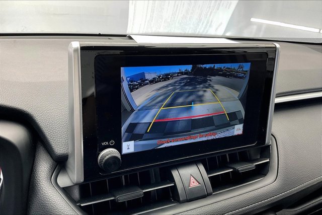 Used 2024 Toyota RAV4 LE image 24