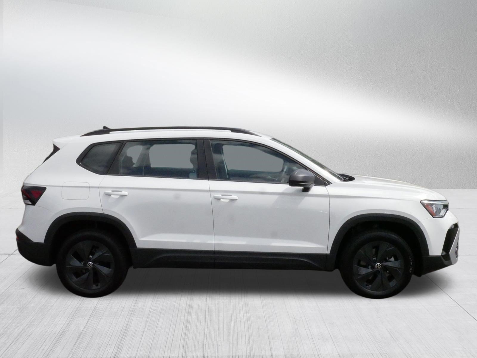 Certified 2025 Volkswagen Taos S FWD image 8