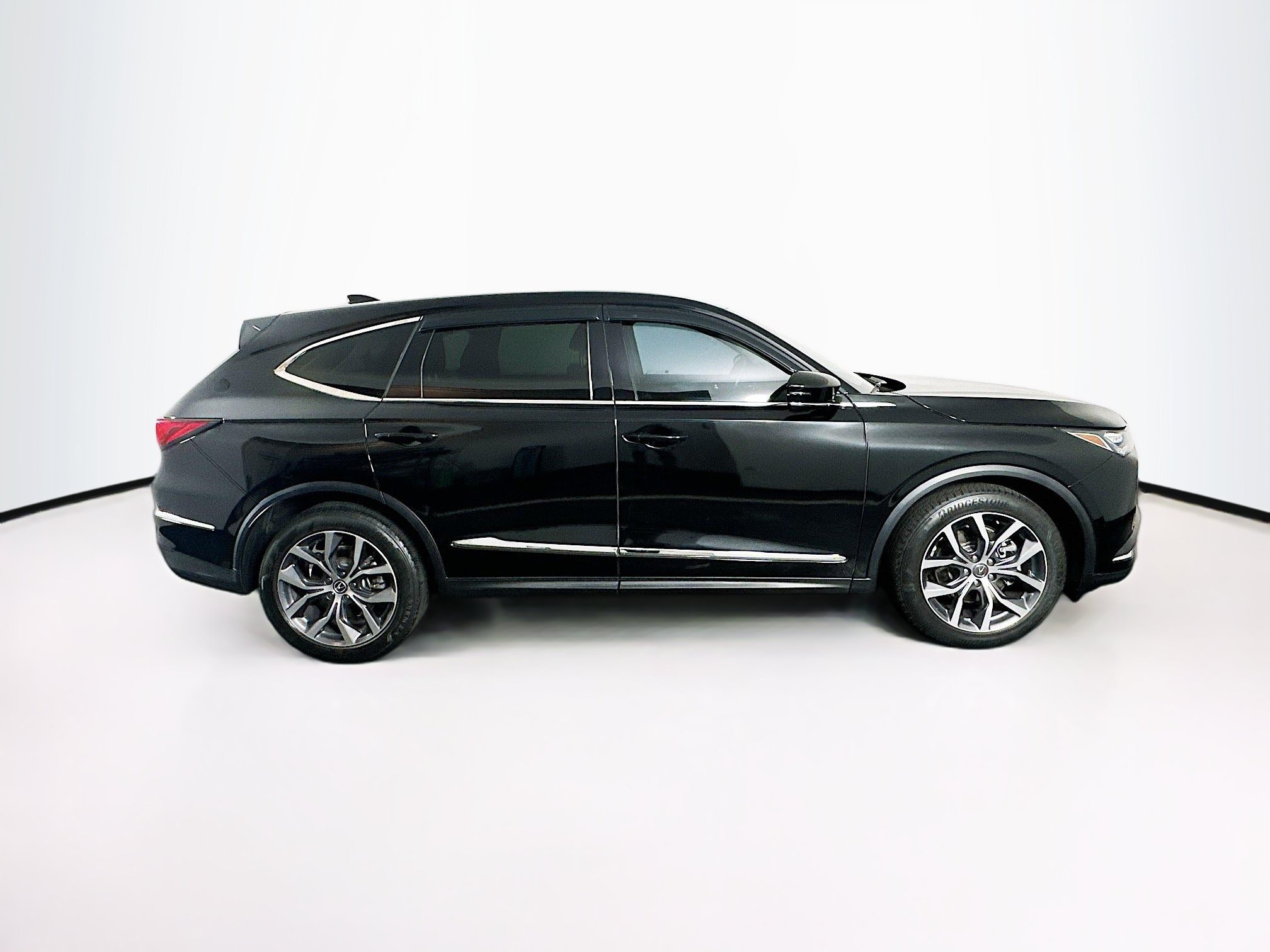 Used 2023 Acura MDX SH-AWD w/ Technology Package image 10