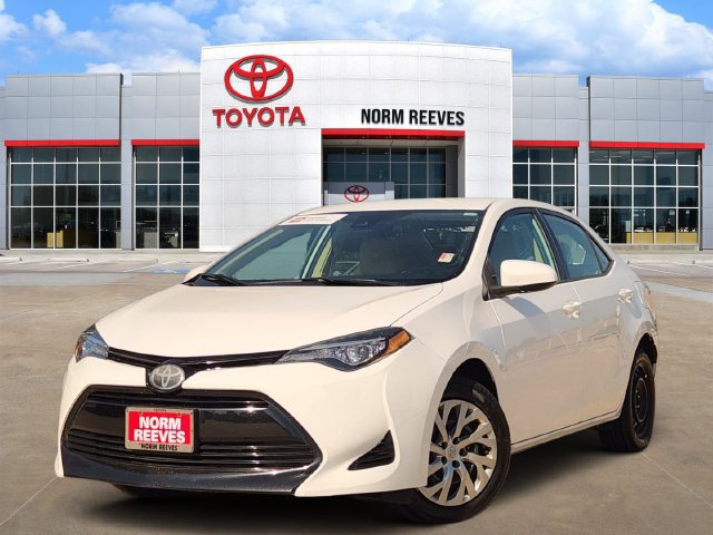 Used 2018 Toyota Corolla LE FWD image 1