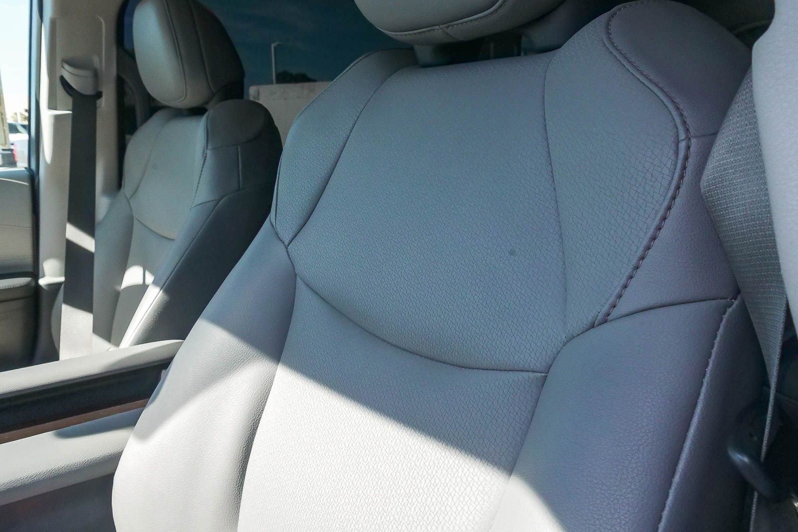 Used 2022 Toyota Sienna XLE image 21