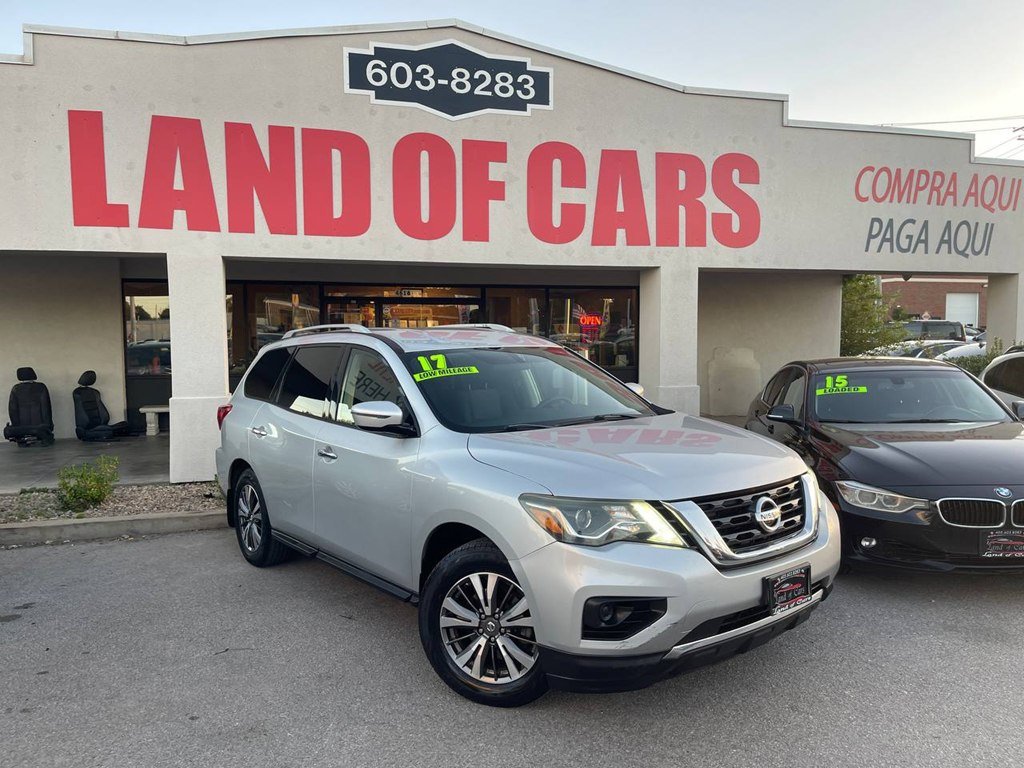 Used 2017 Nissan Pathfinder S image 44
