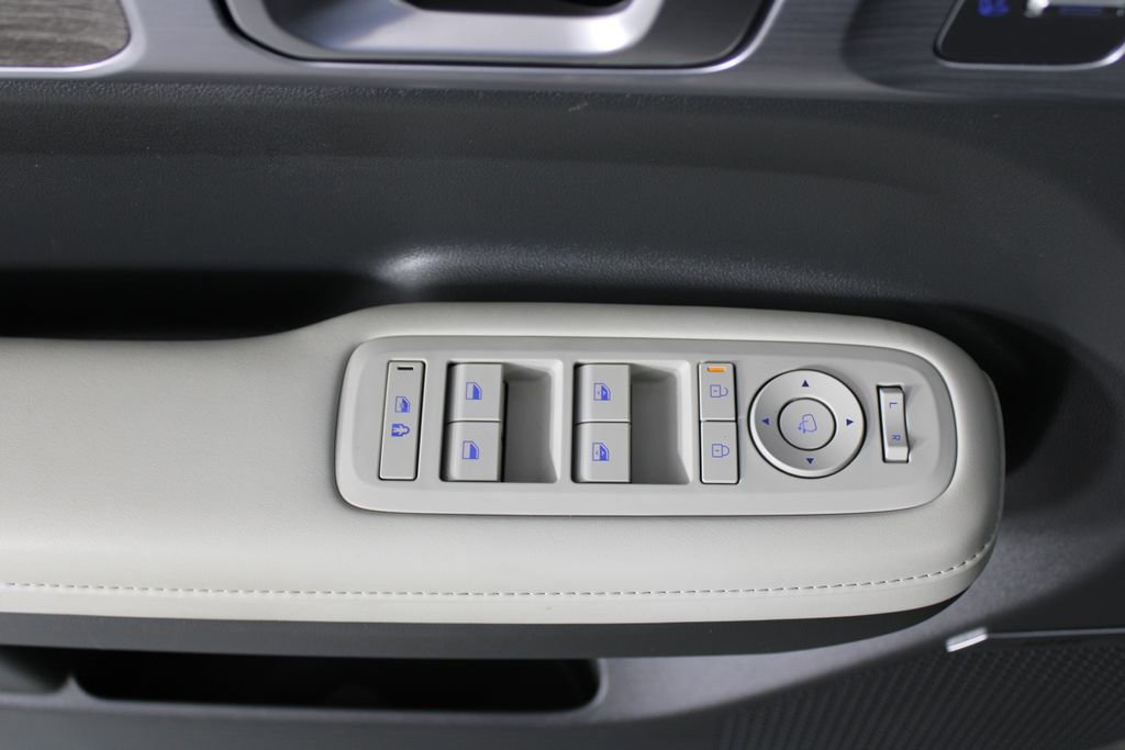 Used 2024 Hyundai Santa Fe Limited FWD image 26