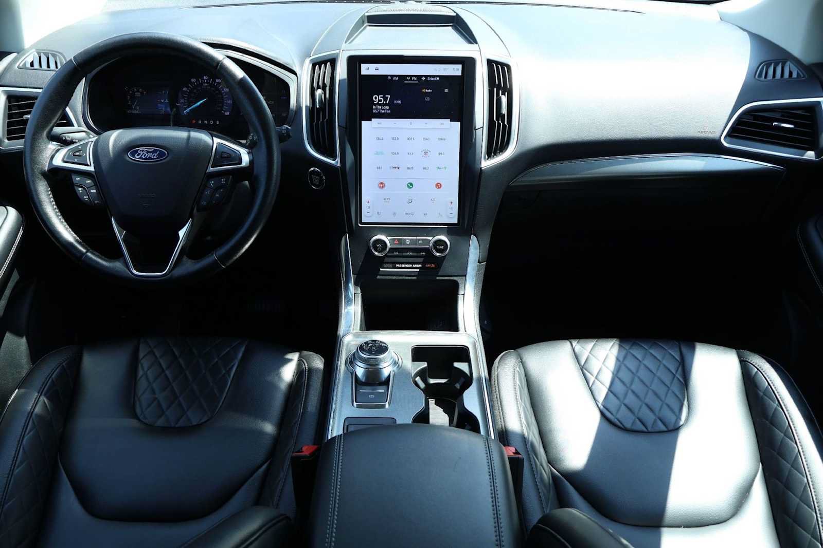 Used 2024 Ford Edge Titanium AWD/4WD image 10