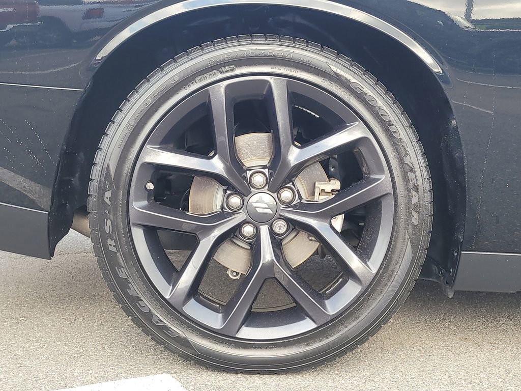 Used 2022 Dodge Challenger R/T w/ Blacktop Package image 5