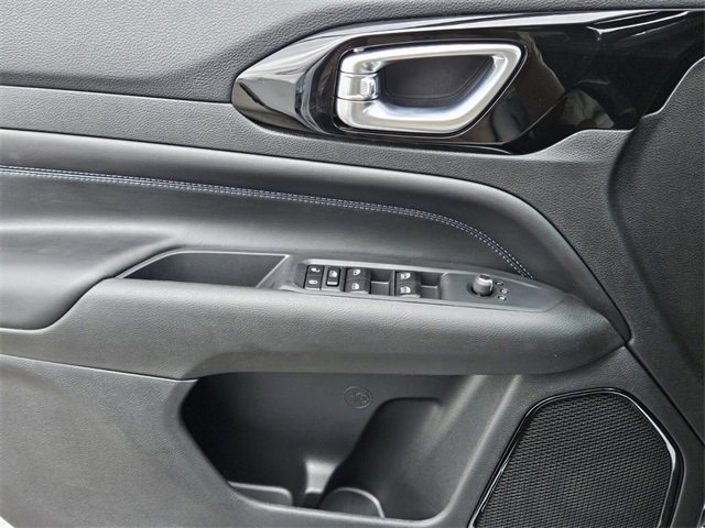 New 2026 Jeep Compass Latitude image 29