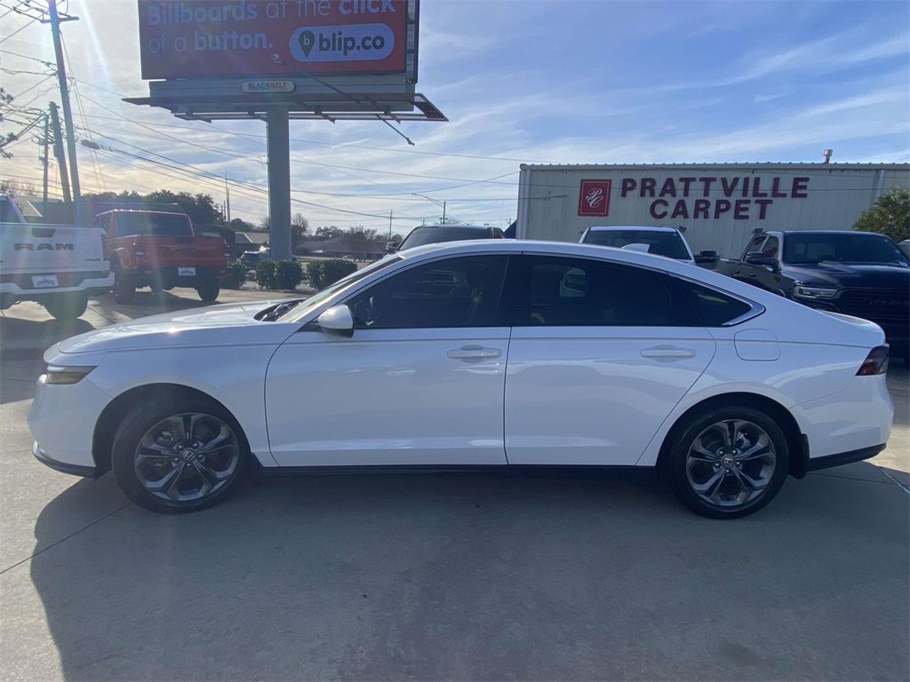 Used 2023 Honda Accord EX image 39