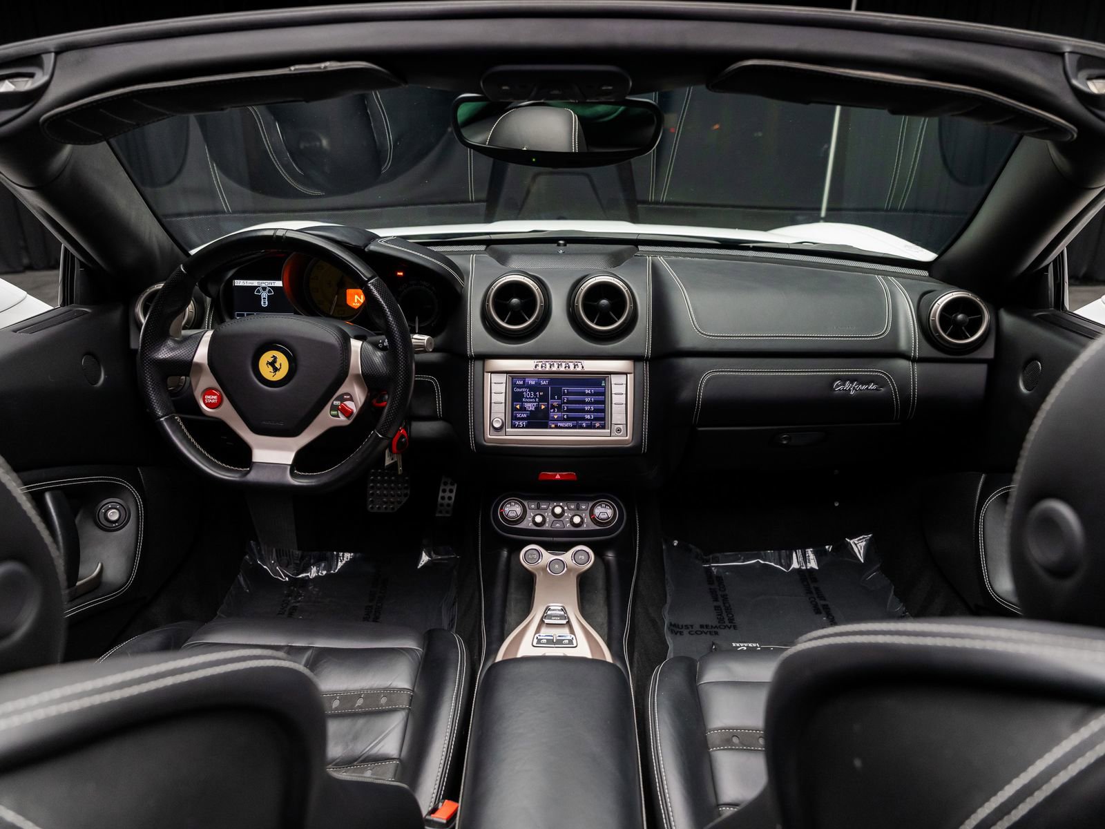 Used 2013 Ferrari California RWD image 5