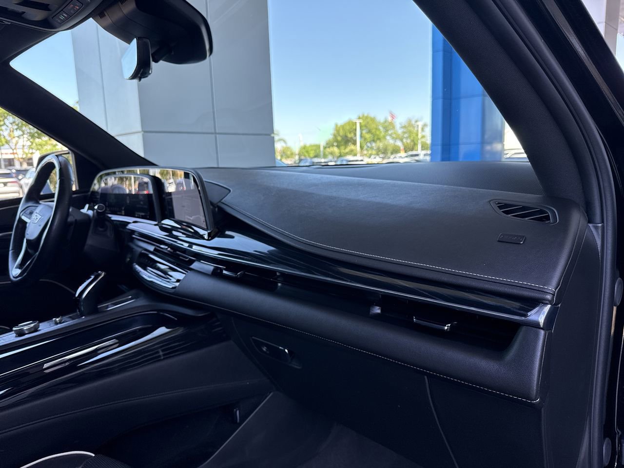 Used 2024 Cadillac Escalade Sport AWD/4WD image 29