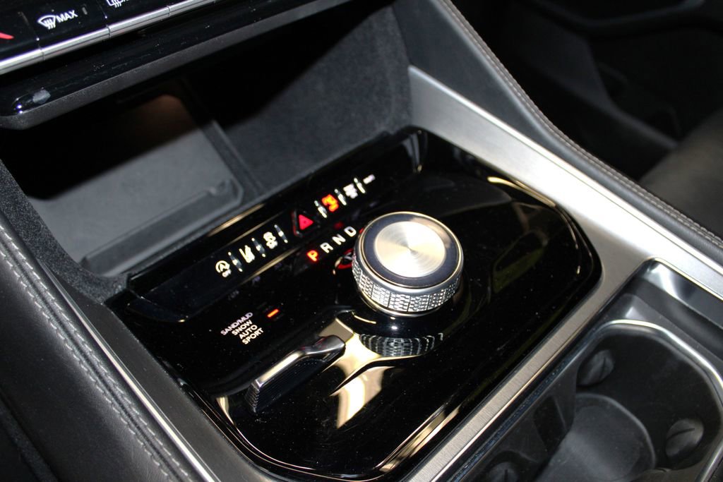 Used 2025 Jeep Wagoneer Series II image 20