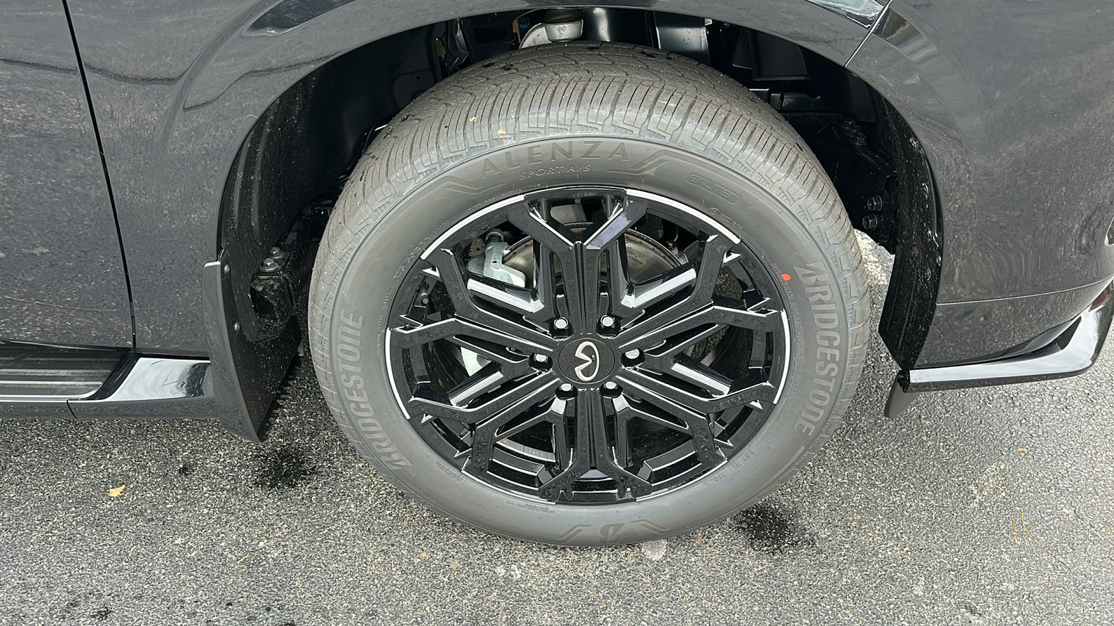 New 2026 INFINITI QX80 4WD image 6