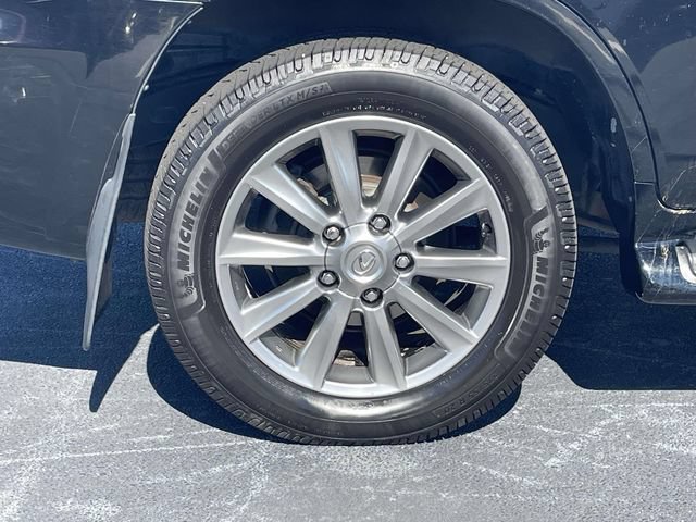 Used 2010 Lexus LX 570 4WD w/ Luxury Pkg image 9