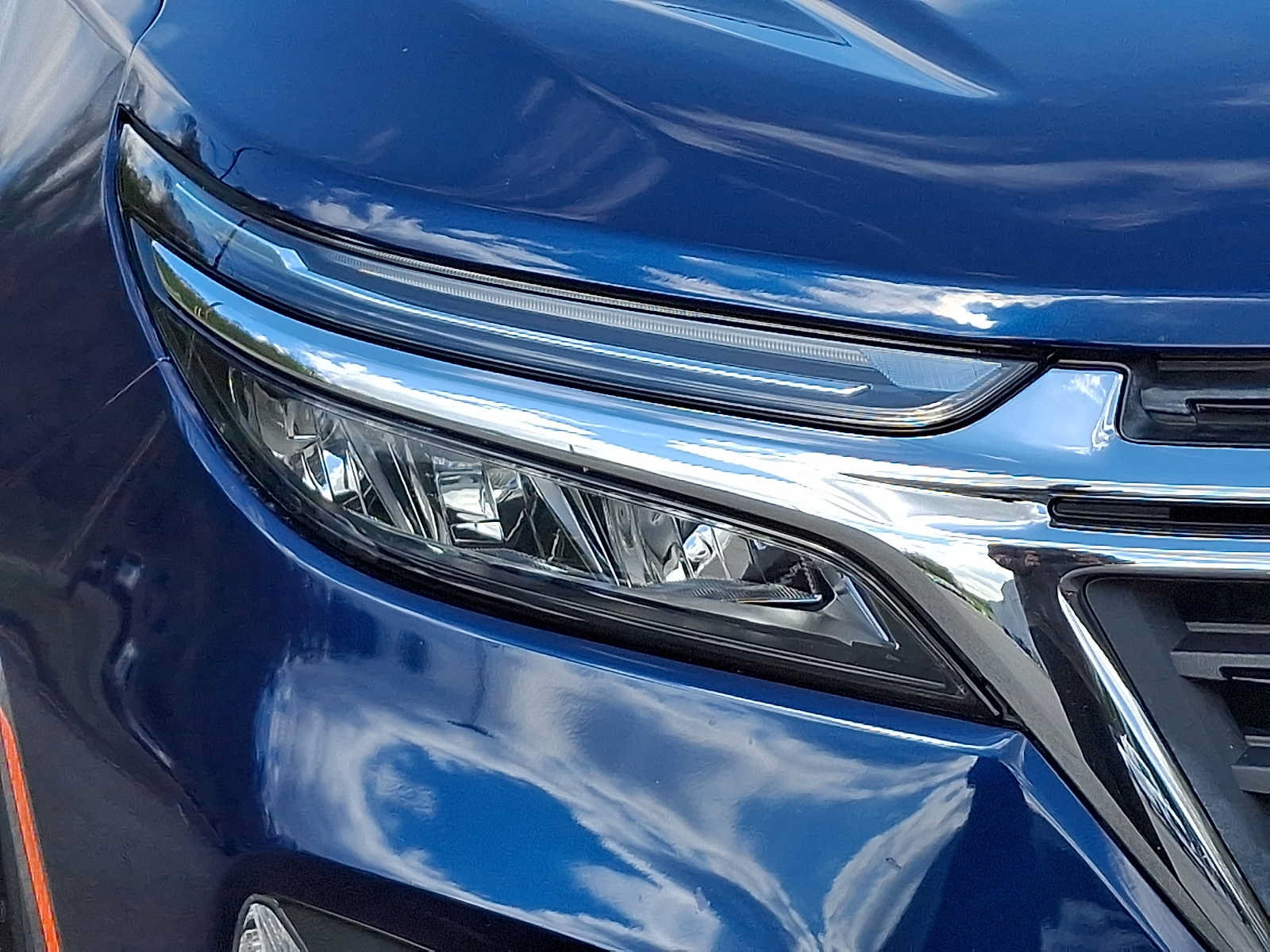 Used 2023 Chevrolet Equinox LT AWD/4WD image 9