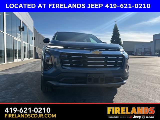 Used 2025 Chevrolet Equinox LT image 2